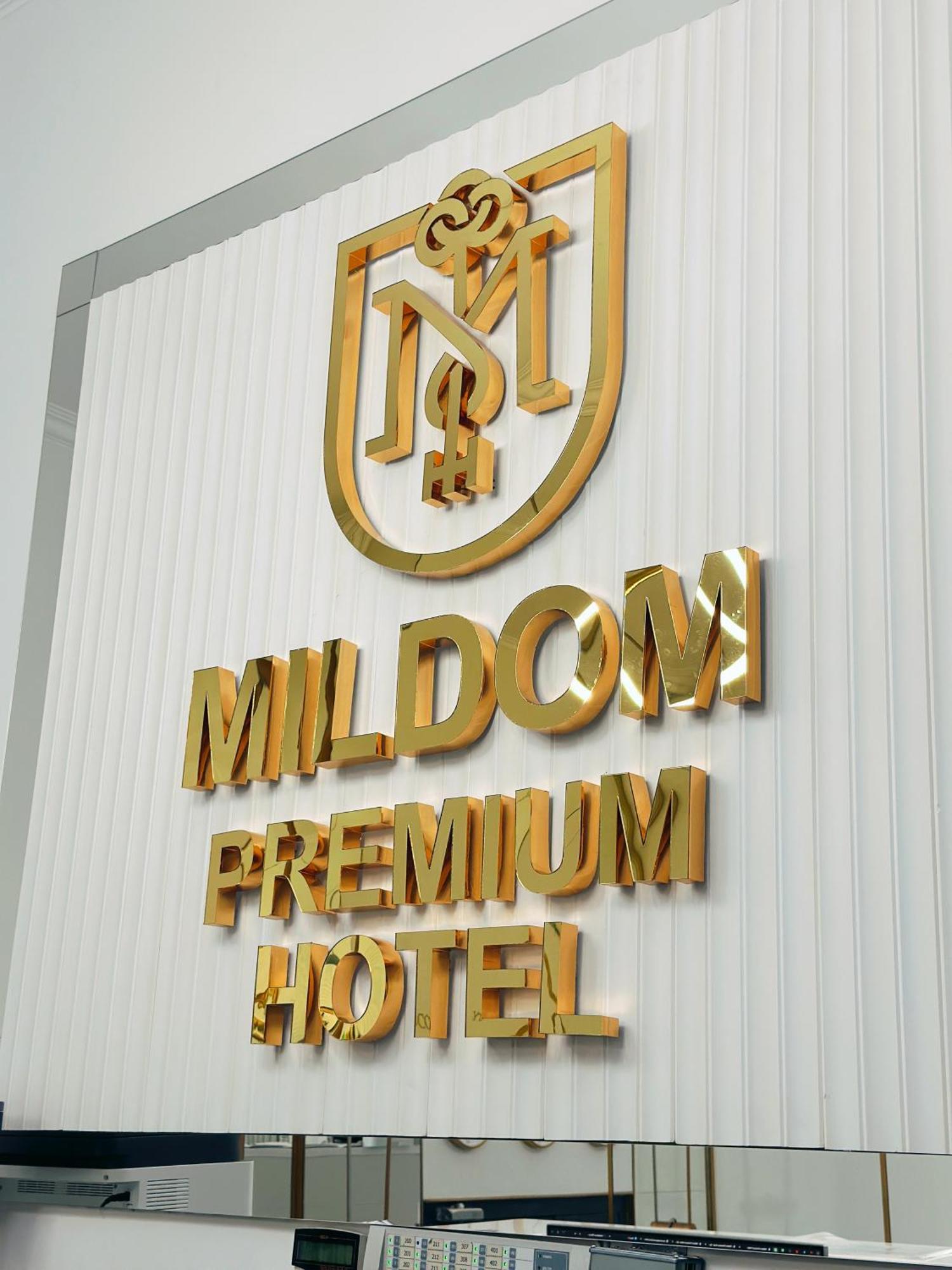 Mildom Premium Hotel Alma-Ata Exteriör bild